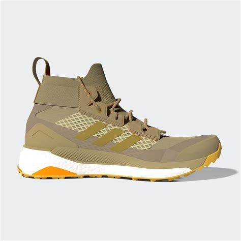 adidas mcarthur glen|mcarthurglen adidas outlet.